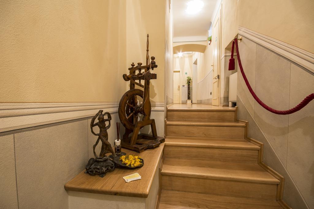 مبيت وإفطار لوكا A Palazzo Busdraghi Residenza D'Epoca المظهر الخارجي الصورة