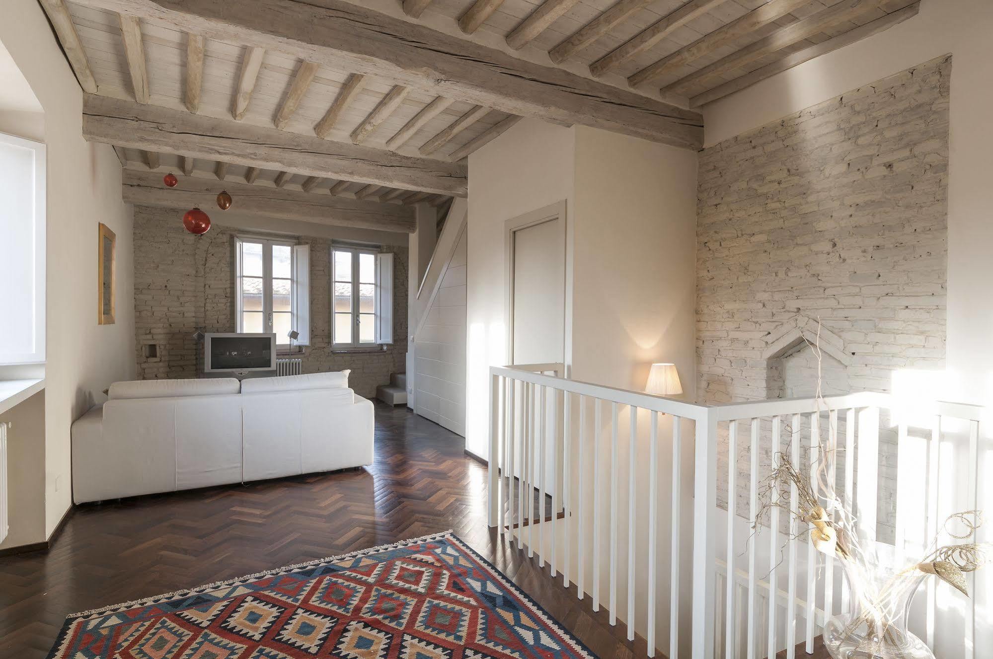 مبيت وإفطار لوكا A Palazzo Busdraghi Residenza D'Epoca المظهر الخارجي الصورة